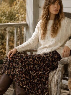 VTG Y2K Intense Black Ditsy Floral Button Front Maxi Skirt Cottagecore Boho